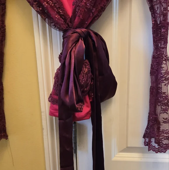 Moda International Pink And Maroon Lace Wrap Blouse With Beautiful Ribbon Y2k - Picture 3 of 4